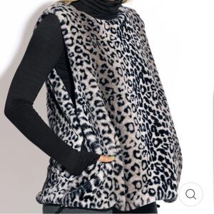 CAPOTE Kate Animal Print Faux Fur Pullover Vest Size Large